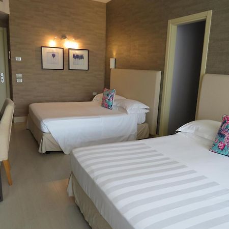 Hotel Joseph Marina di Pietrasanta Bagian luar foto