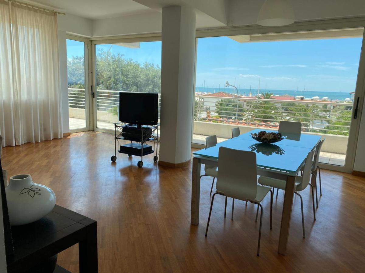 Hotel Joseph Marina di Pietrasanta Bagian luar foto
