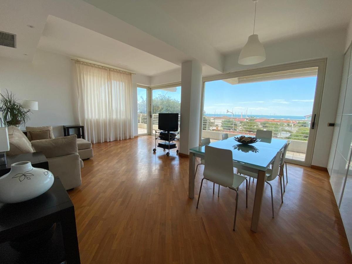 Hotel Joseph Marina di Pietrasanta Bagian luar foto