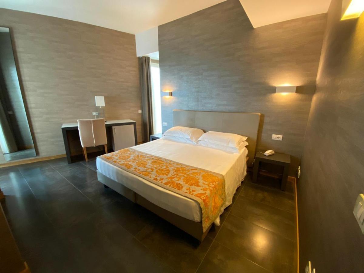 Hotel Joseph Marina di Pietrasanta Bagian luar foto