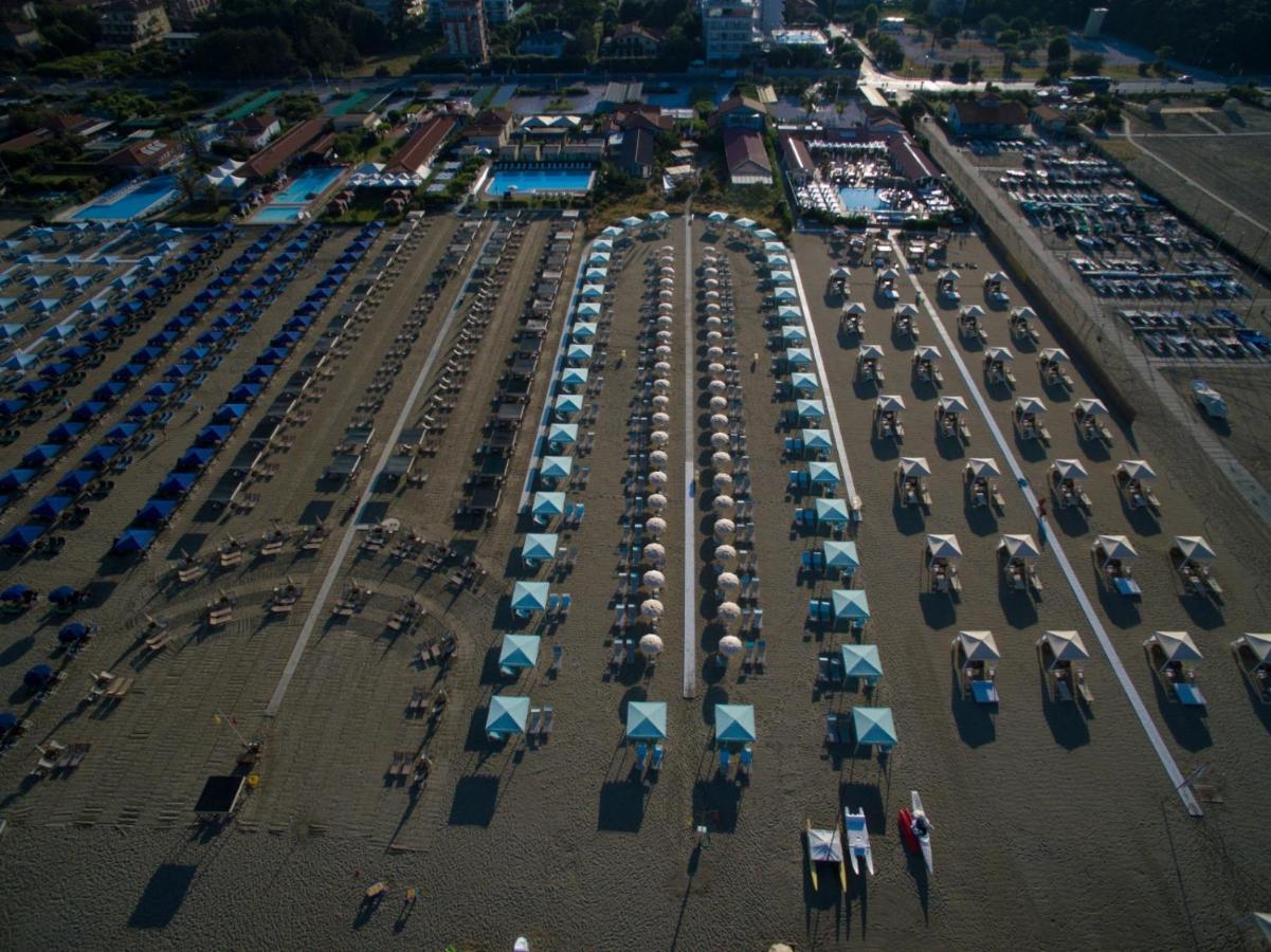Hotel Joseph Marina di Pietrasanta Bagian luar foto