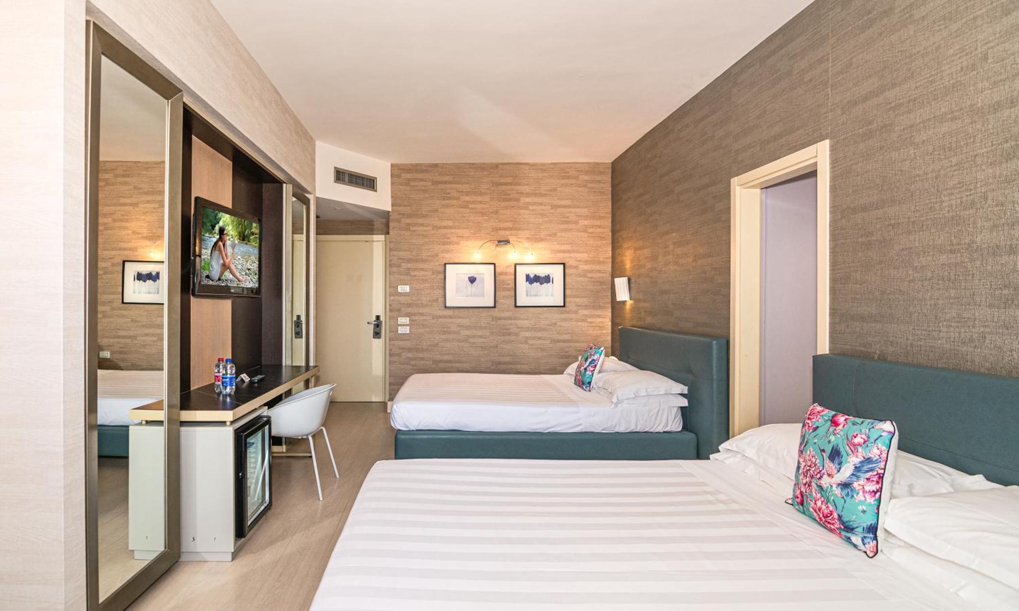 Hotel Joseph Marina di Pietrasanta Bagian luar foto