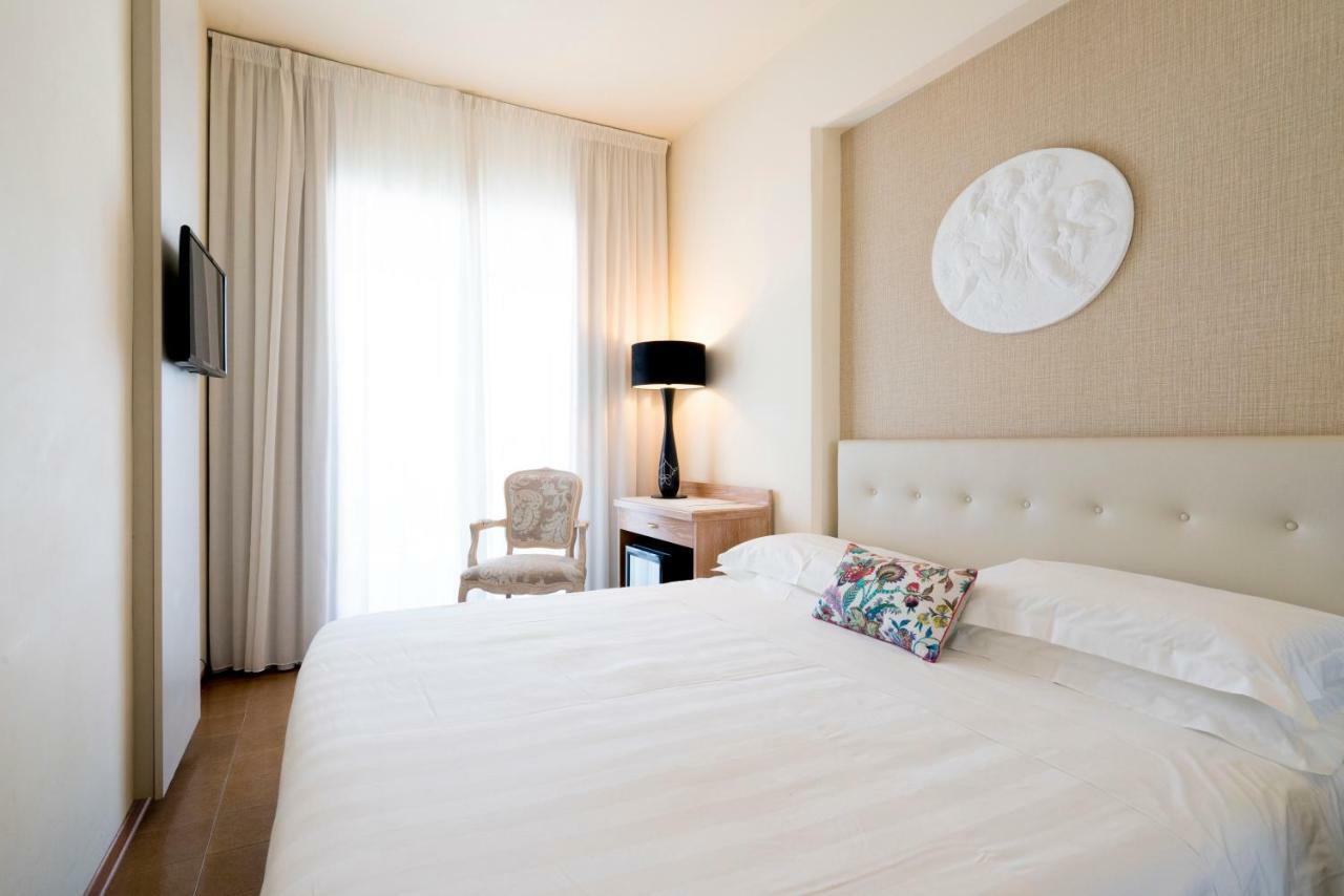 Hotel Joseph Marina di Pietrasanta Bagian luar foto