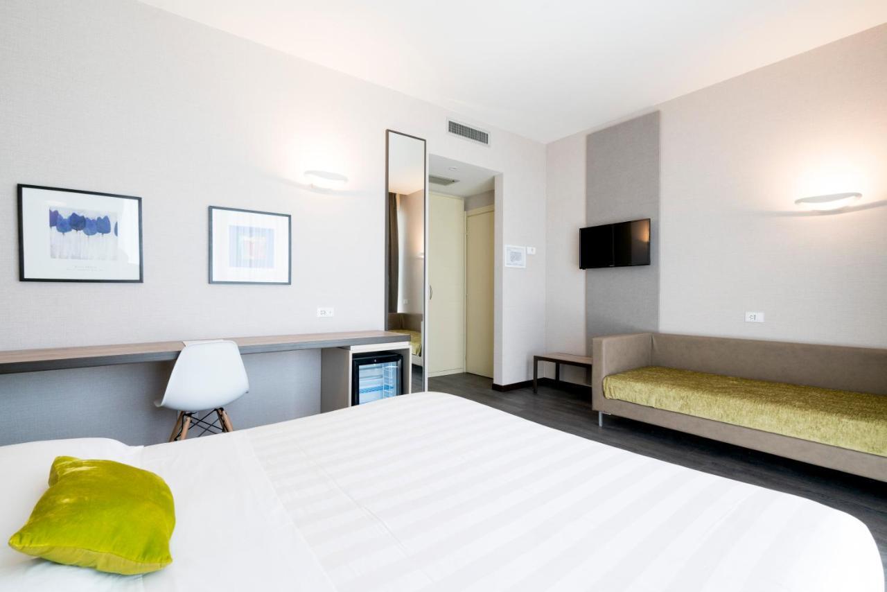 Hotel Joseph Marina di Pietrasanta Bagian luar foto